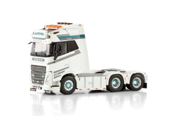 lutra-volvo-fh5-globetrotter-6x2-tag-ax