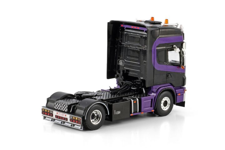 dirk-luyckx-scania-4-series-topline-4x2 (1)