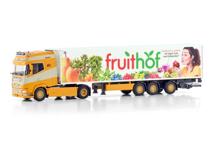 transportbedrijf-traveo-daf-xg-6x2-mid
