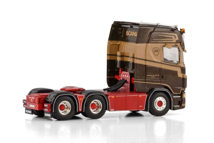 gustavsson-scania-s-highline-cs20h-6x2 (1)
