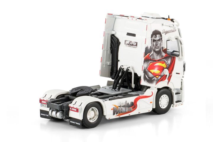 popp-fahrzeugbau-superman-renault-tru (1)
