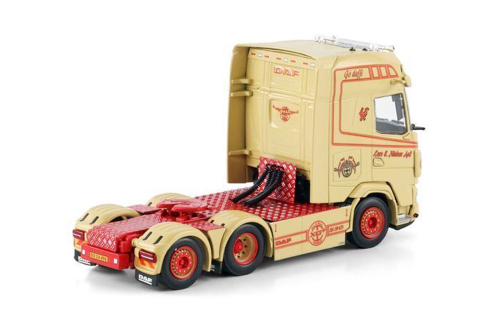 lars-e-nielsen-daf-xg-6x2-tag-axle (1)