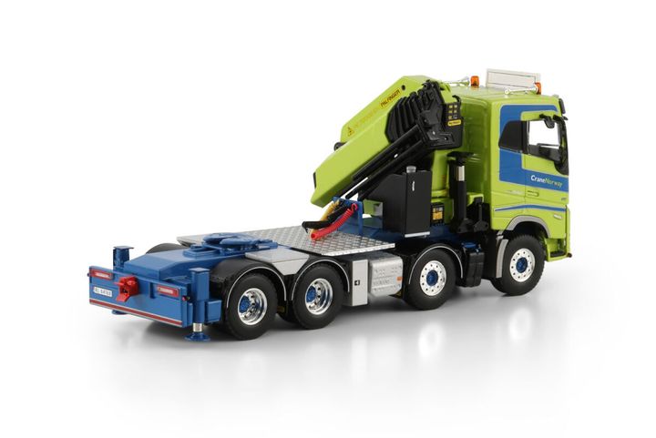 crane-norway-volvo-fh5-sleeper-cab-8x4 (1)