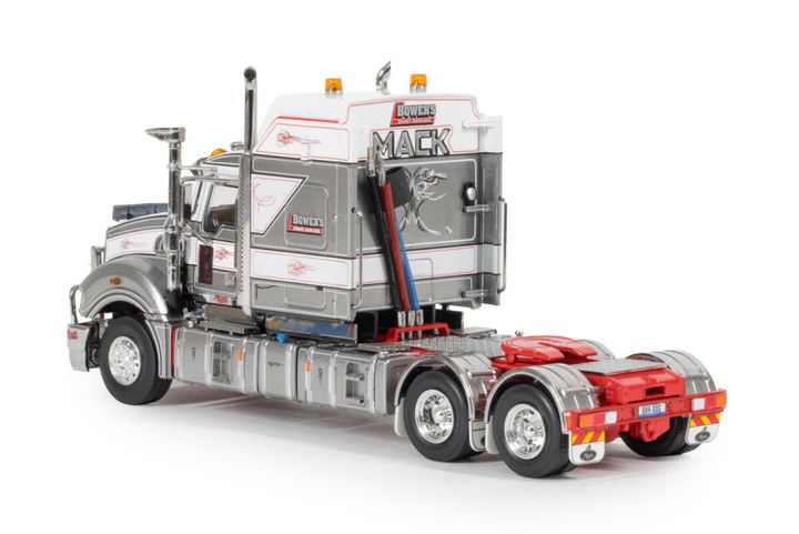 bowers-heavy-haulage-mack-superliner (1)