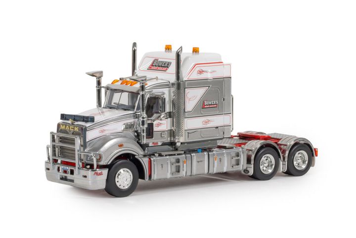 bowers-heavy-haulage-mack-superliner