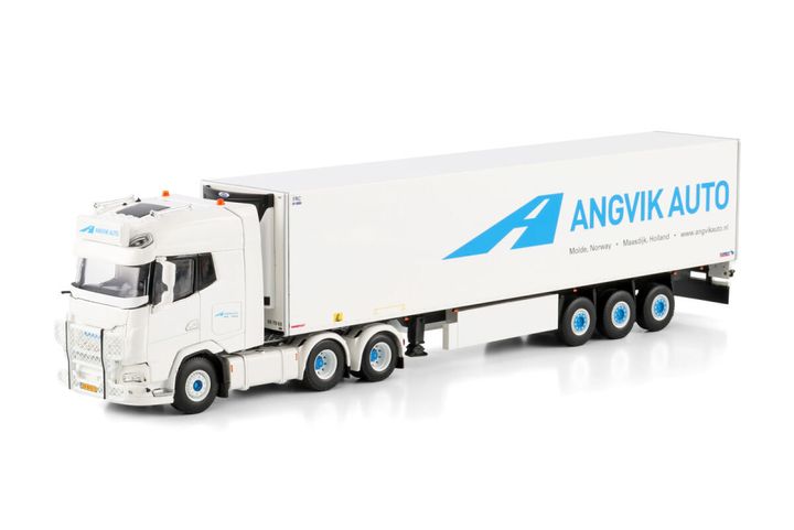 angvik-auto-daf-xg-6x2-tag-axle-reefer