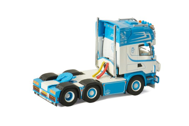 jesper-d-lauritzen-scania-r4-topline-6 (2)