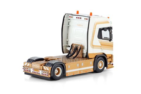 van-hees-scania-r-highline-cr20h-4x2 (1)