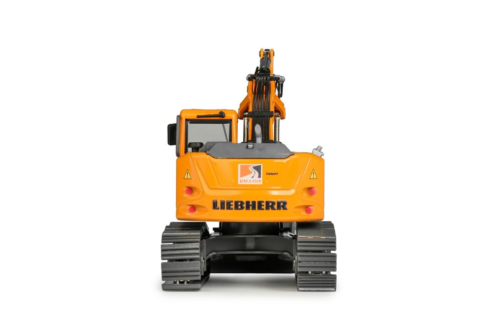 2209-11-Lise-Fils-R920-Compact-Heck