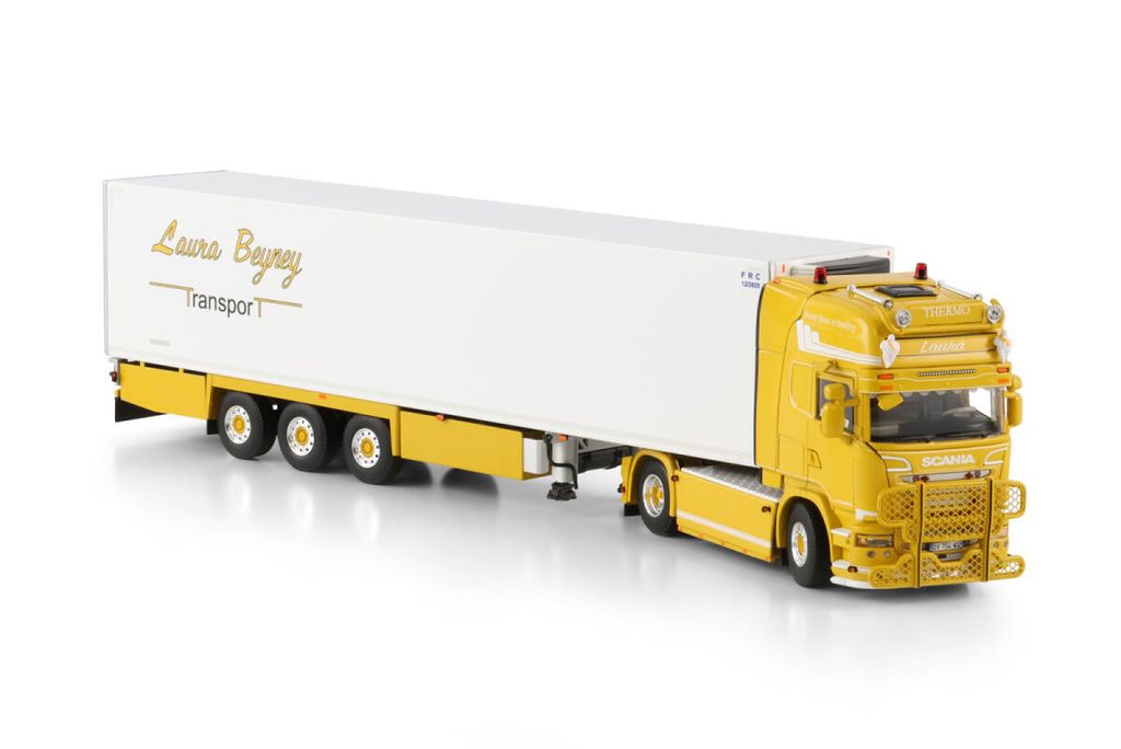 lauratrans-scania-streamline-topline-4x (3)