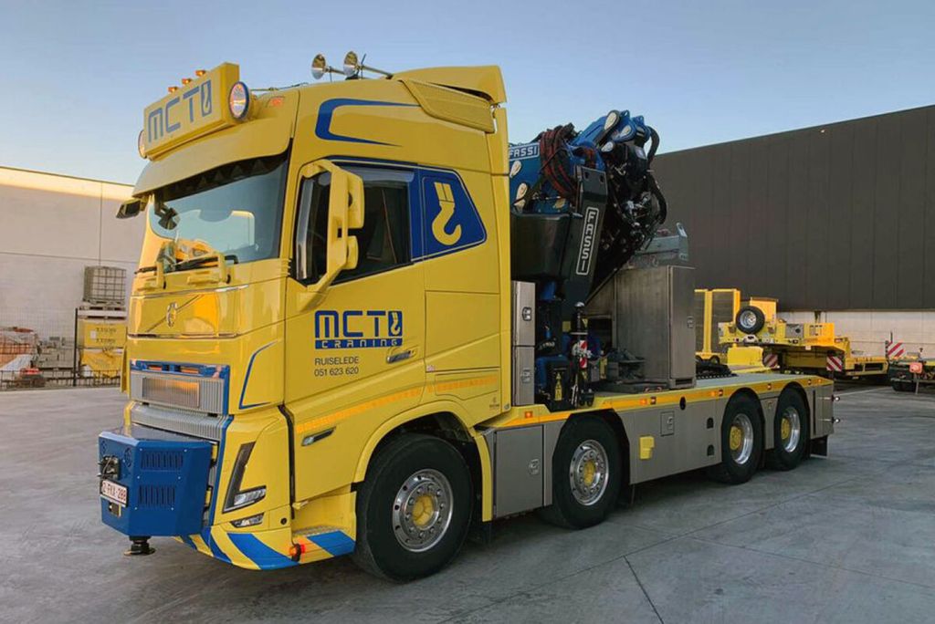 mct-craning-volvo-fh5-globetrotter-8x4