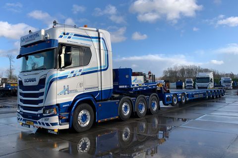 l-a-van-den-heuvel-scania-s-highline-c