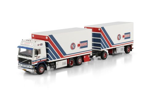 j-stam-volvo-f12-globetrotter-6x2-tag