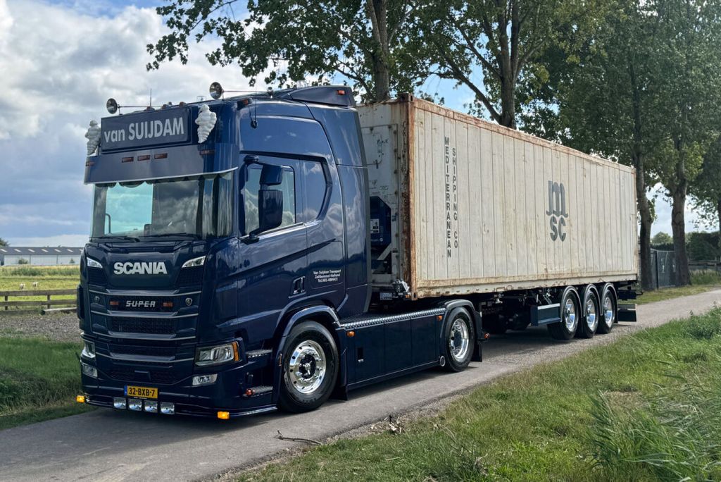 van-suijdam-scania-r-highline-cr20h-4x2