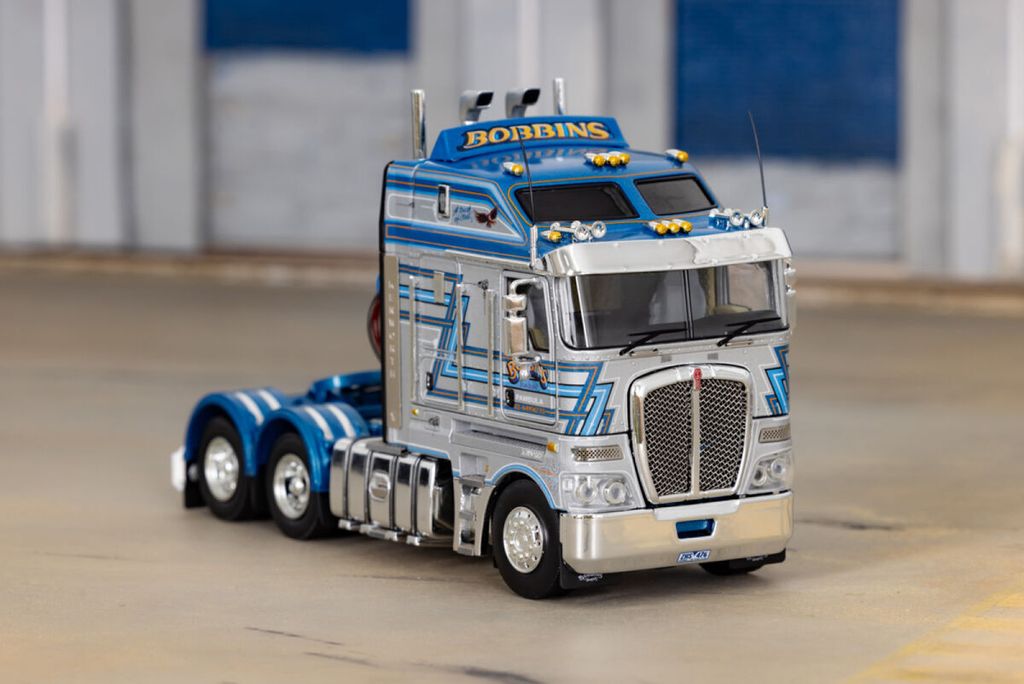 bobbin-transport-kenworth-k200-2-8-cabi
