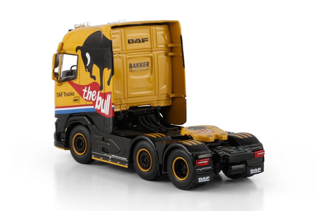 the-bull-daf-xg-6x2-twin-steer (3)