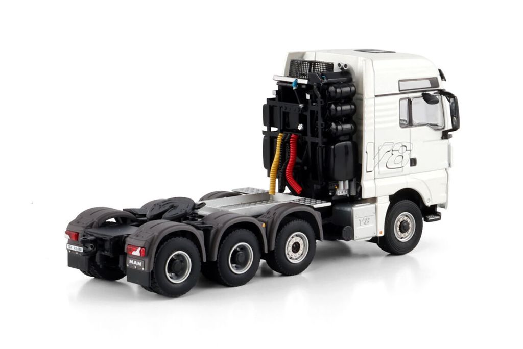 premium-line-man-tgx-xxl-8x6 (1)