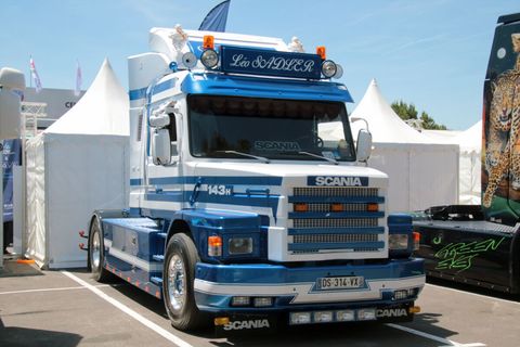 sadler-scania-3-series-torpedo-streamli (2)