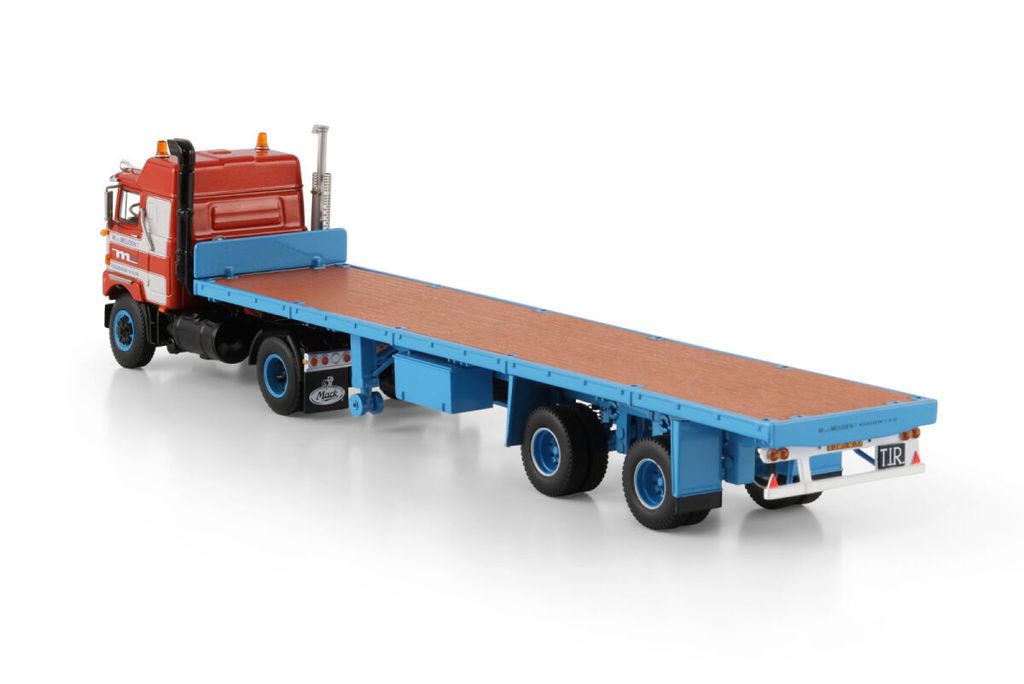 van-der-meijden-mack-f700-4x2-classic-f (2)