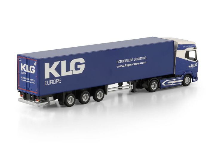 klg-europe-daf-xg-my25-4x2-box-trailer-1 (1)