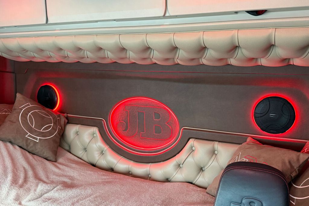 jb-bilbärning-volvo-fh-5-sleeper-cab-fa (2)