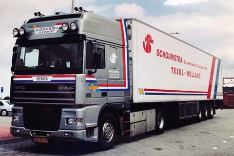 schouwstra-daf-95xf-super-space-cab-4x2