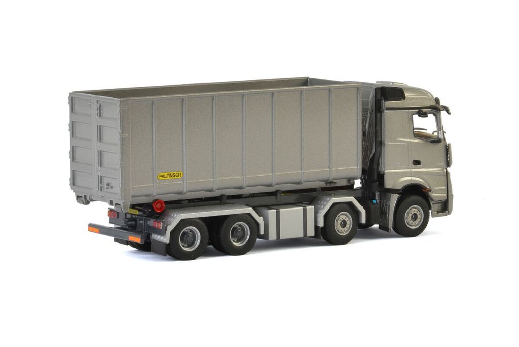 premium-line-mercedes-benz-mp4-actros (1)