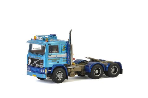 smit-transport-volvo-f12-6x2-tag-axle