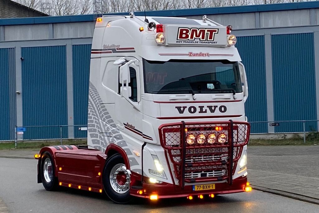 boy-magielse-transport-volvo-fh5-globet