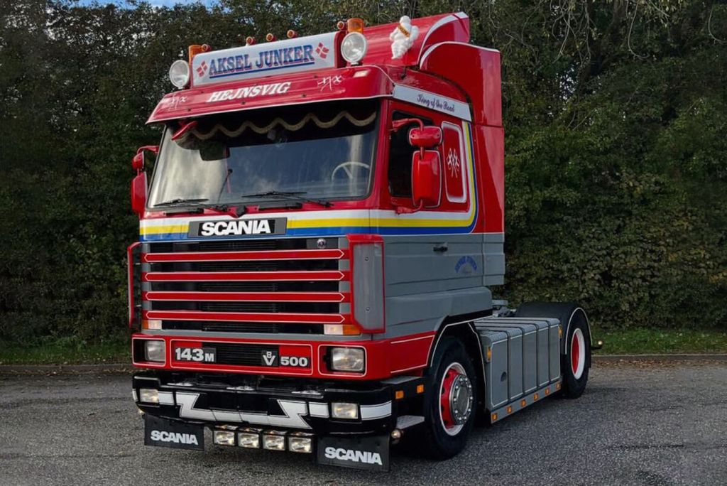 aksel-junker-scania-3-series-streamline