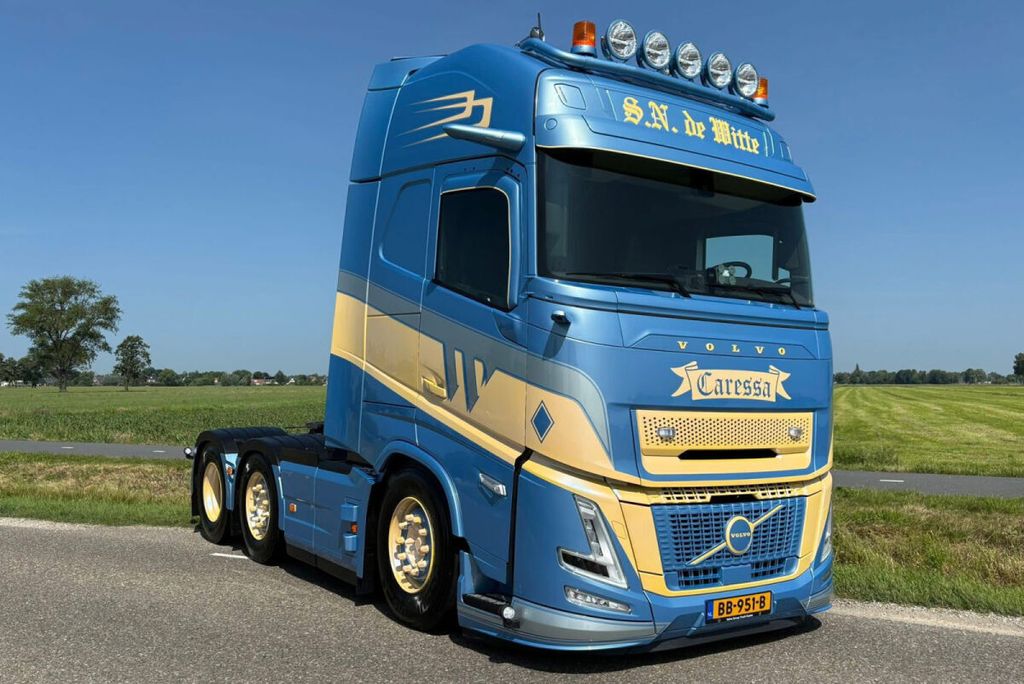 s-n-de-witte-volvo-fh-aero-globetrotte