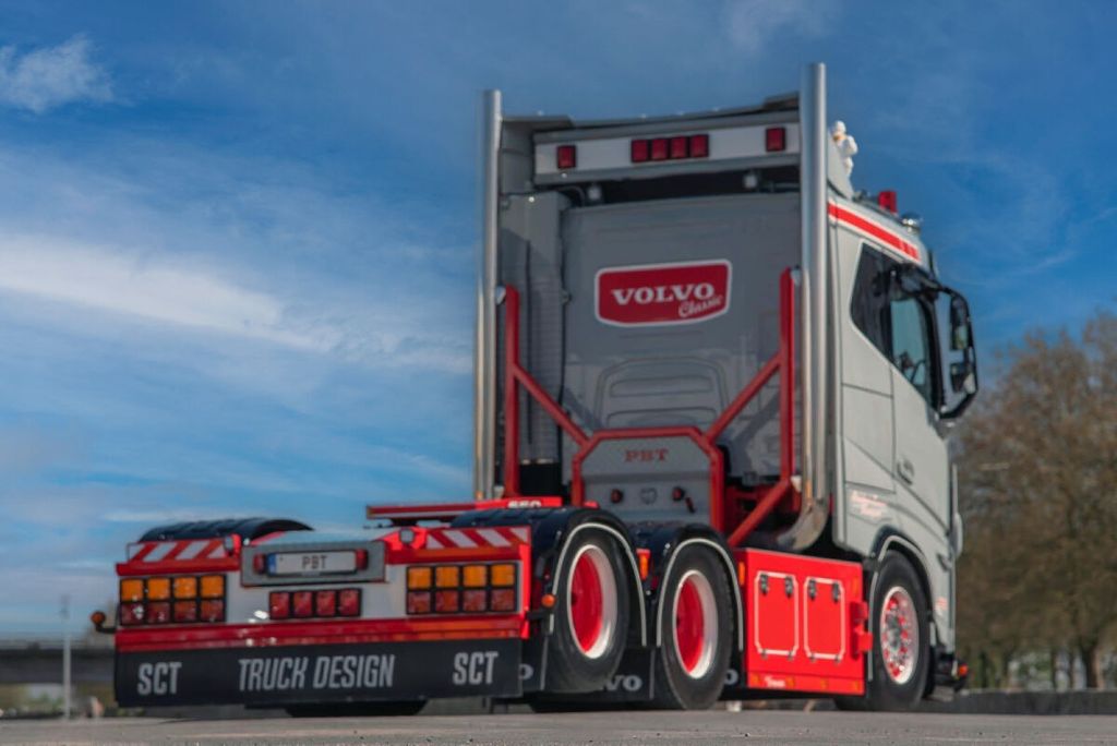 pbt-belgium-volvo-fh5-sleeper-cab-6x2-t (1)