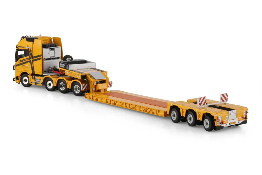 l-a-van-roozendaal-volvo-fh5-globetrot (2)