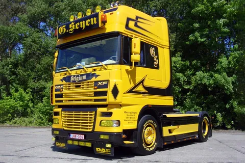 g-seyen-daf-xf95-super-space-cab-4x2