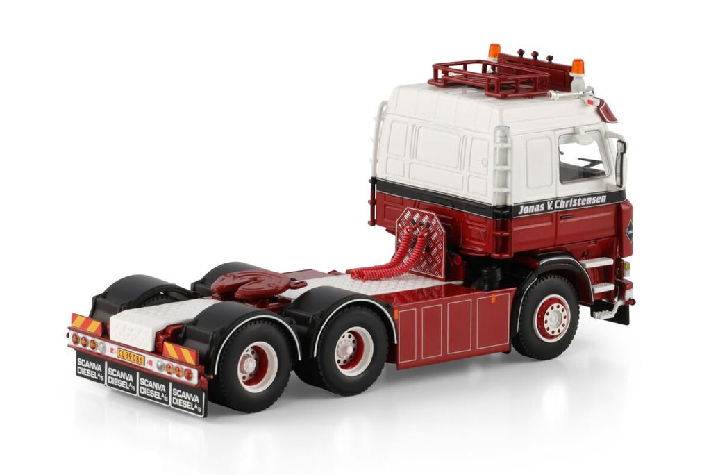 jonas-v-christensen-scania-3-series-6x (1)