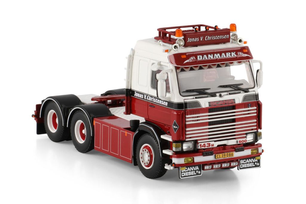jonas-v-christensen-scania-3-series-6x (3)