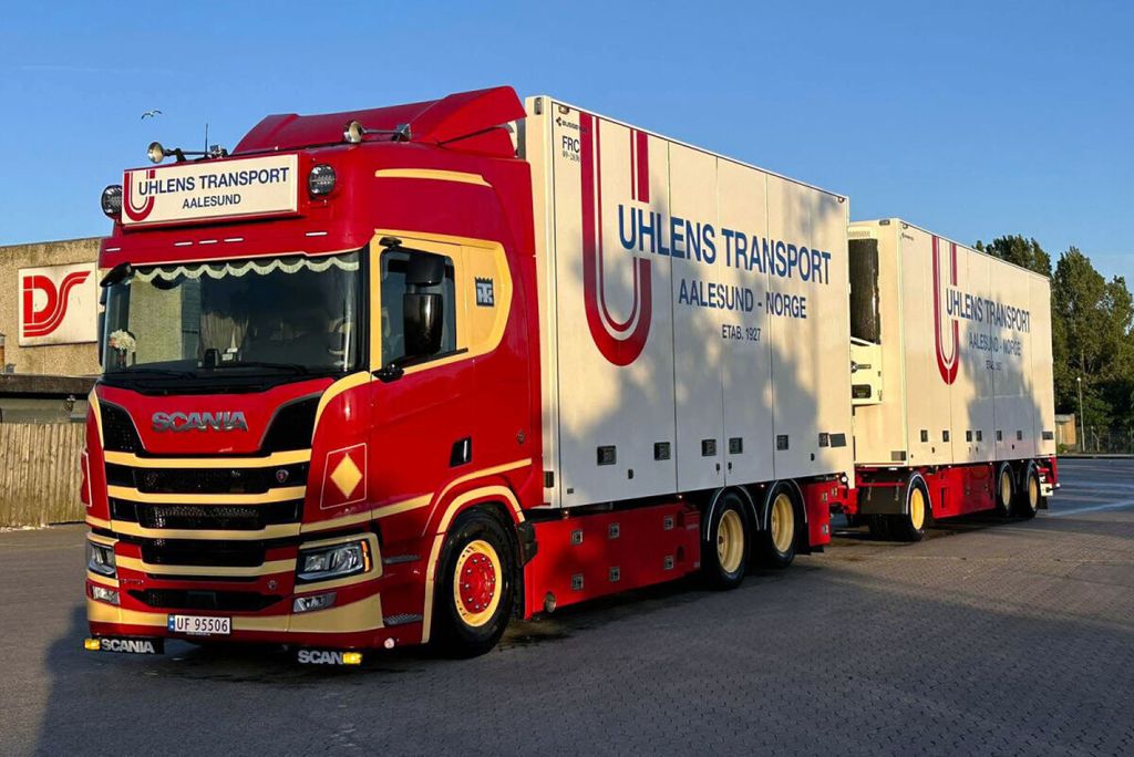 uhlens-scania-r-highline-cr20h-6x2-tag