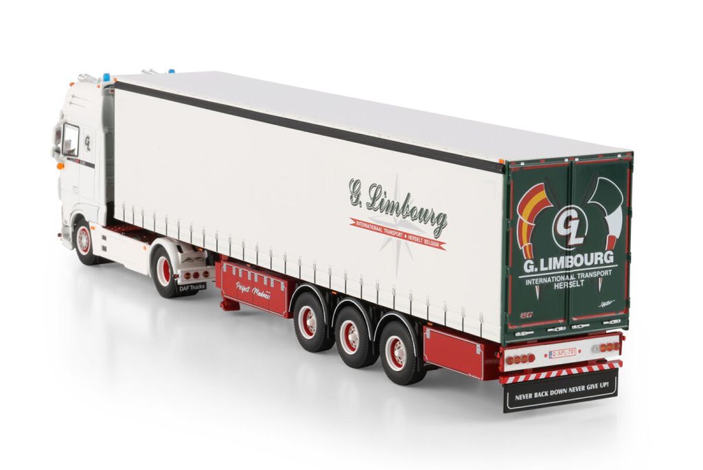 limbourg-daf-xf-super-space-cab-my2017 (2)