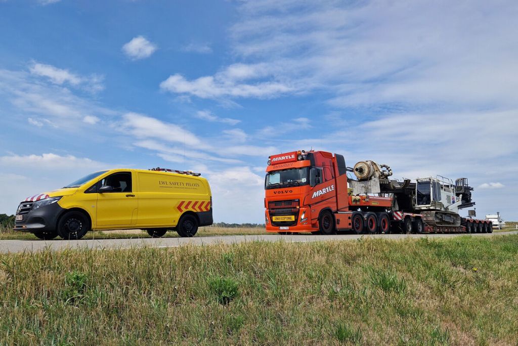 martle-volvo-fh5-globetrotter-xl-8x4-lo (4)