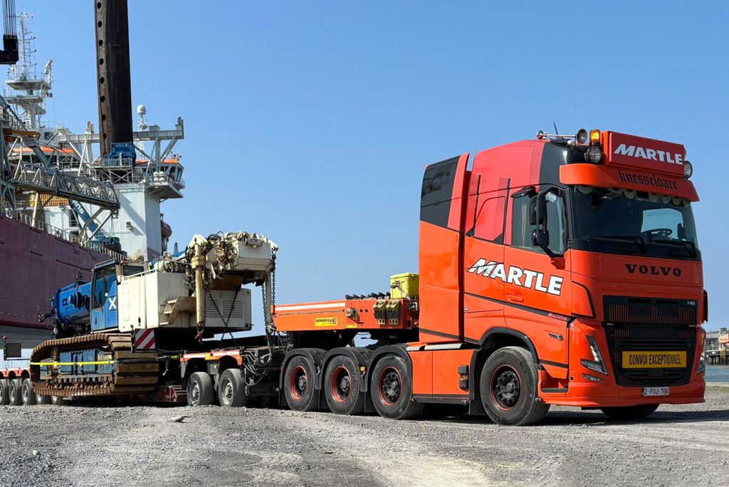 martle-volvo-fh5-globetrotter-xl-8x4-lo (2)