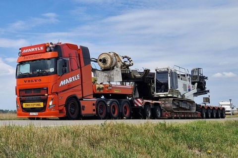 martle-volvo-fh5-globetrotter-xl-8x4-lo