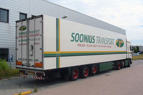 soonius-daf-95xf-super-space-cab-6x2-tw (1)