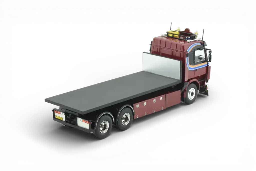 mark_patrick_vd_053000h_tek88708_4_-1000x666