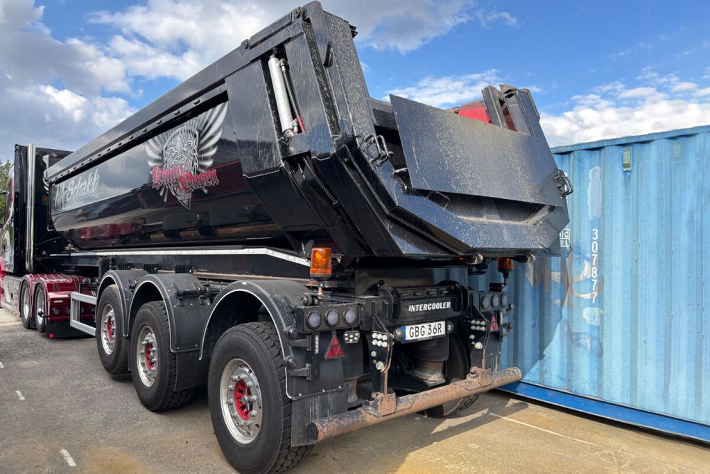 na-schakt-vlastuin-torpedo-6x2-tag-axle (3)