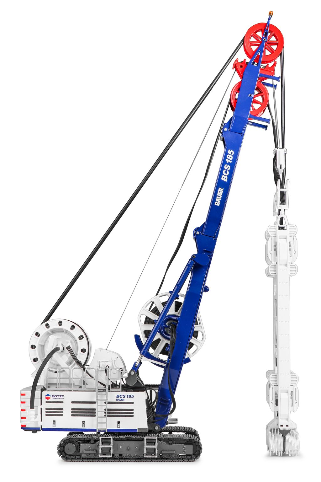 2526-01-Bauer-BCS185-Botte-Fondations-Rechts