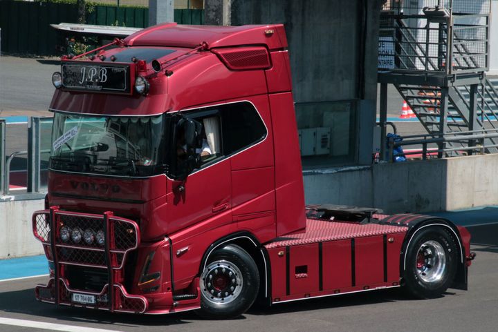 jpb-transports-volvo-fh5-globetrotter-4