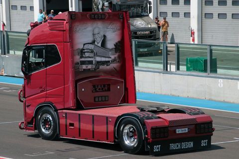 jpb-transports-volvo-fh5-globetrotter-4 (1)