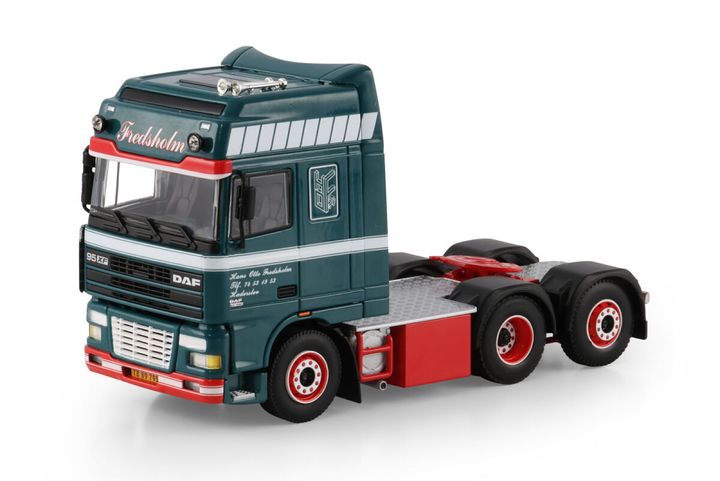 fredsholm-daf-95xf-super-space-cab-6x2