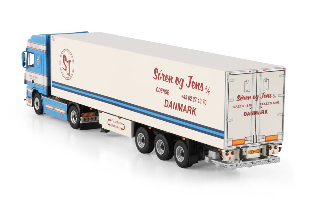 soren-og-jens-daf-xf-95-super-space-cab (2)
