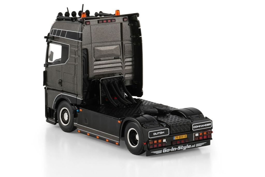 premium-line-dutch-commander-man-tgx-gx (2)